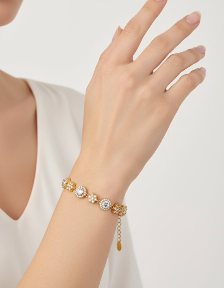 Six-Leaf Flower Zircon Bracelet