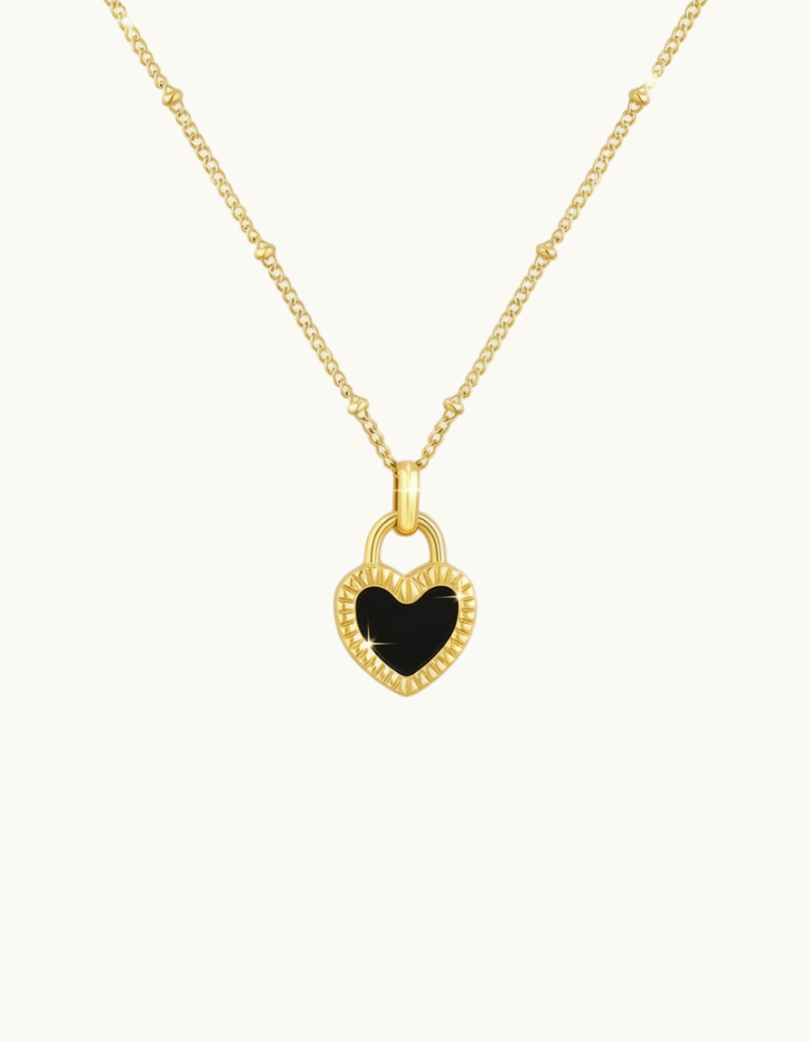 Retro Heart Pendant Necklace