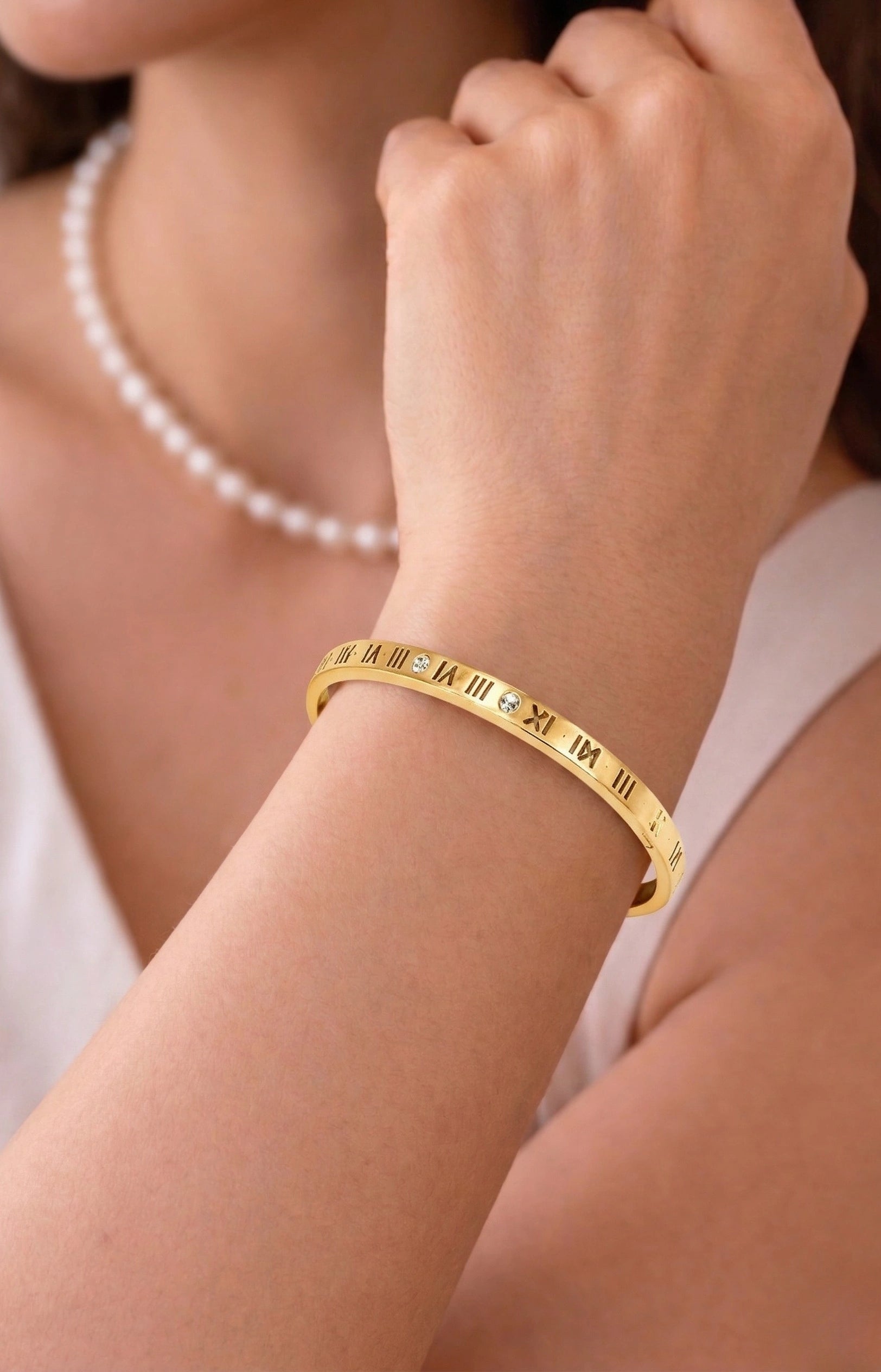 Eternal Time: Roman Numeral Bangle