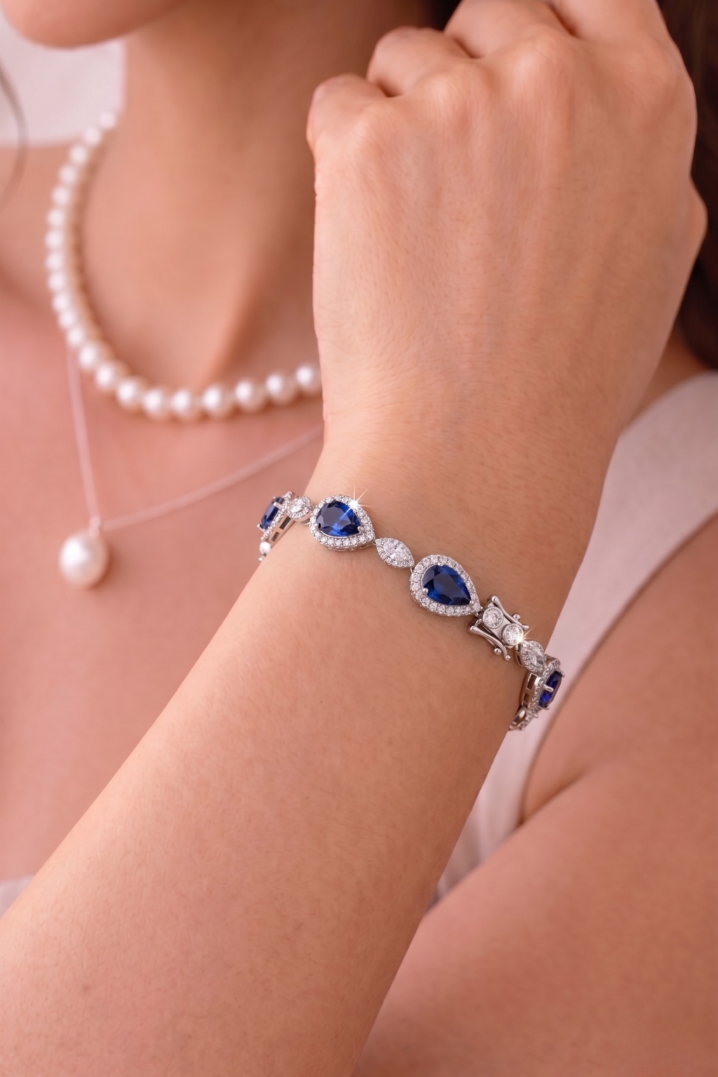 Vintage Blue Crystal Water Drop Bracelet